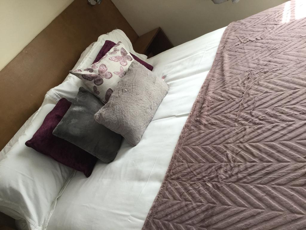 Hotel The Huntsman Cheadle  Pokój zdjęcie